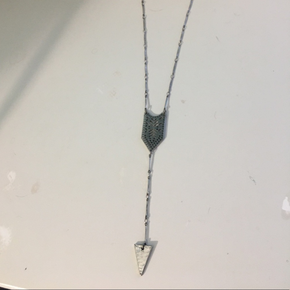 Long arrow necklace
